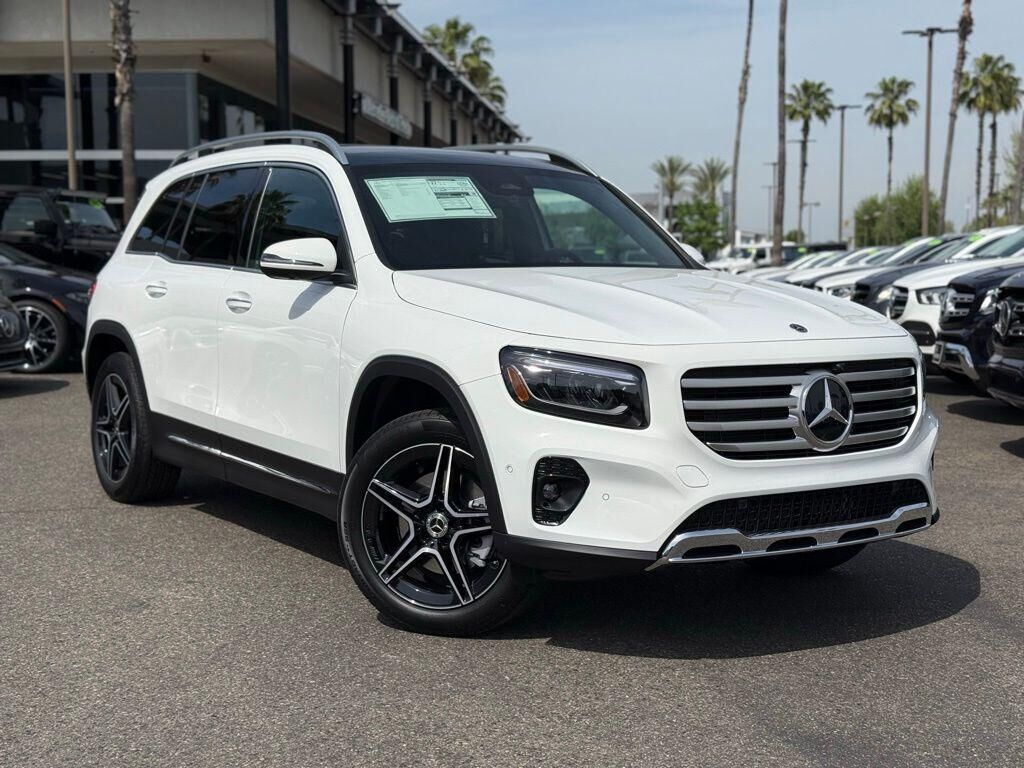 2026 MERCEDES-BENZ GLB-Class