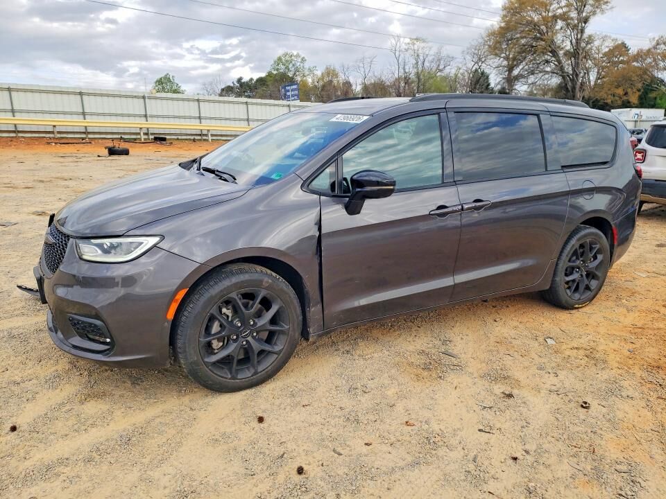 2023 CHRYSLER Pacifica