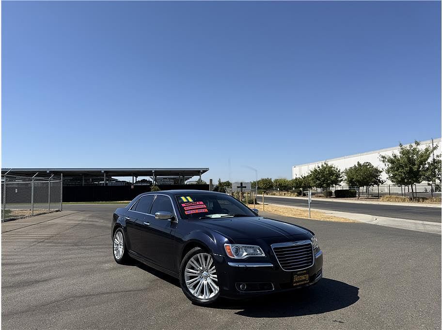 2011 CHRYSLER 300C