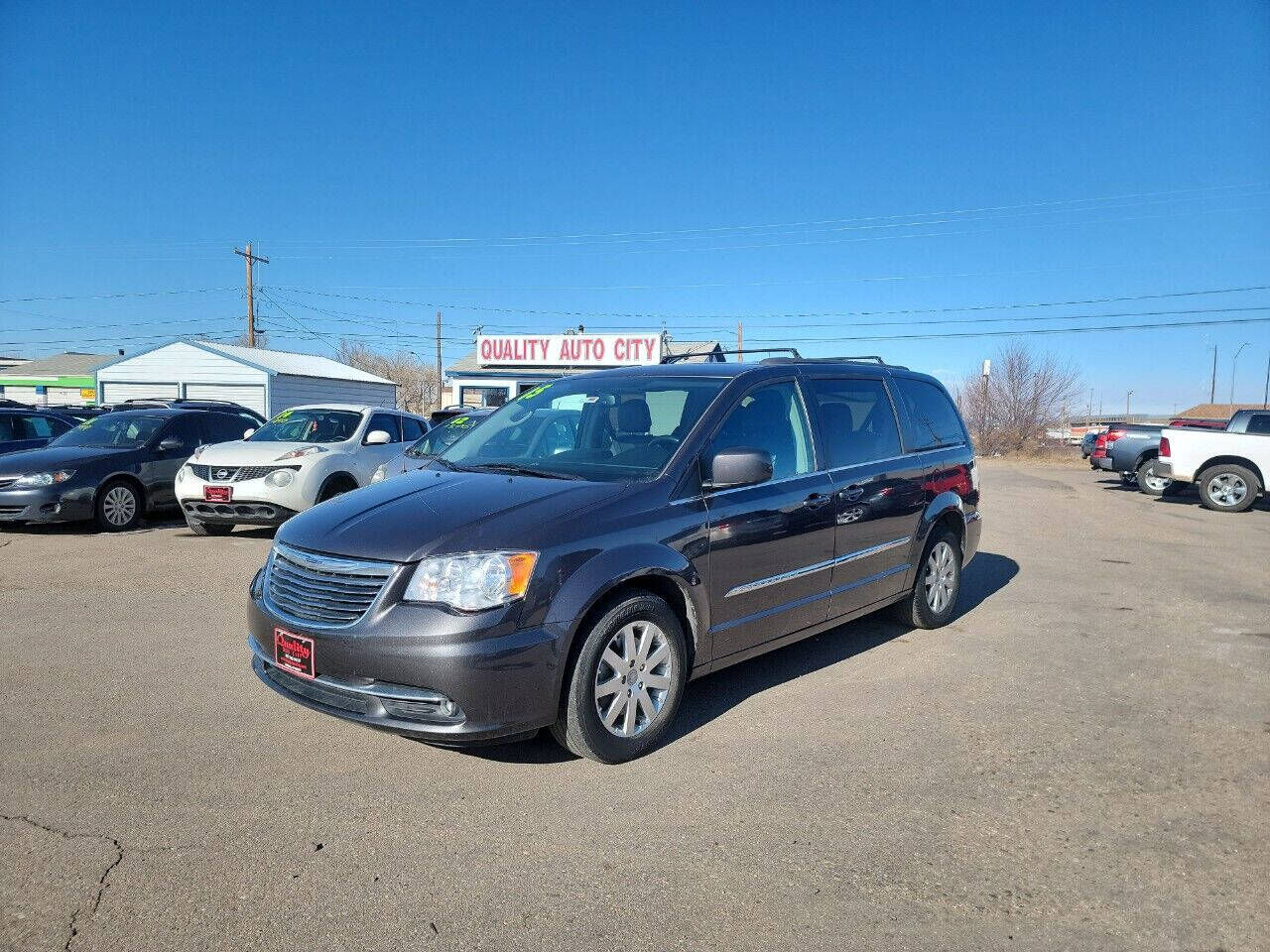 2015 CHRYSLER Town and Country