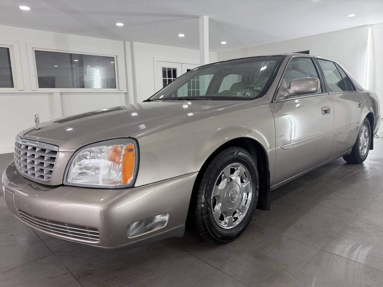 2002 CADILLAC Deville