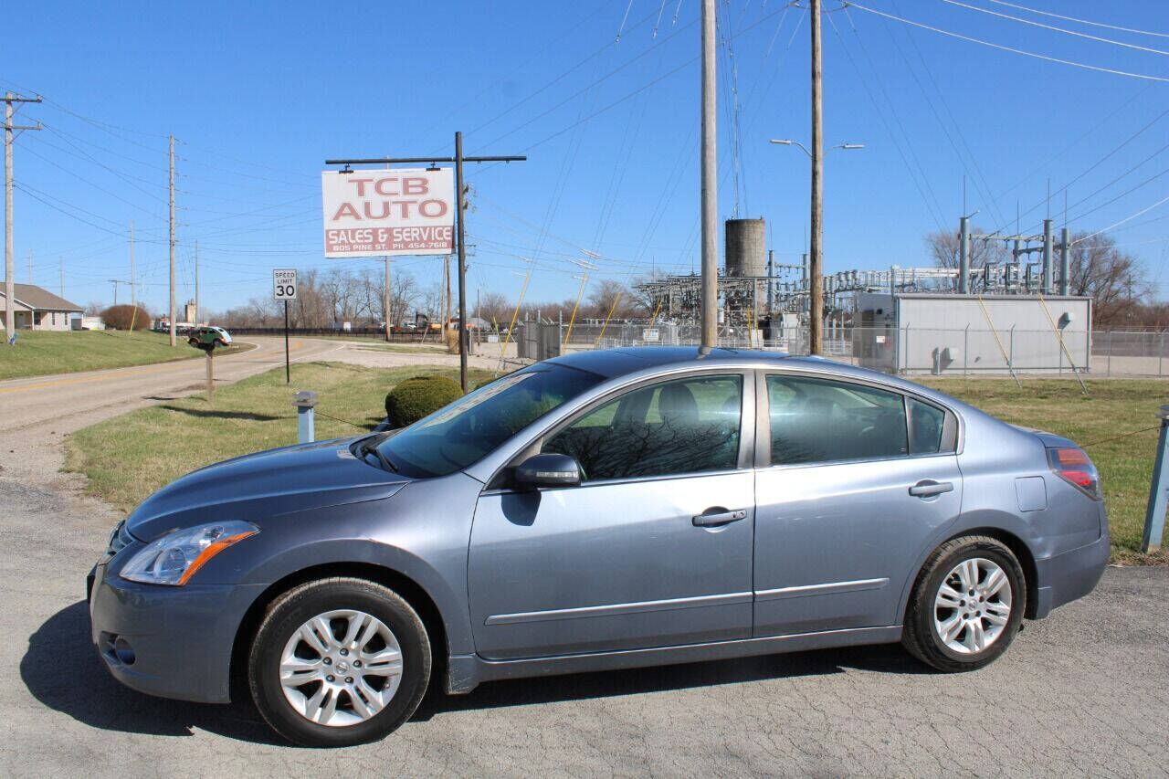 2010 NISSAN Altima