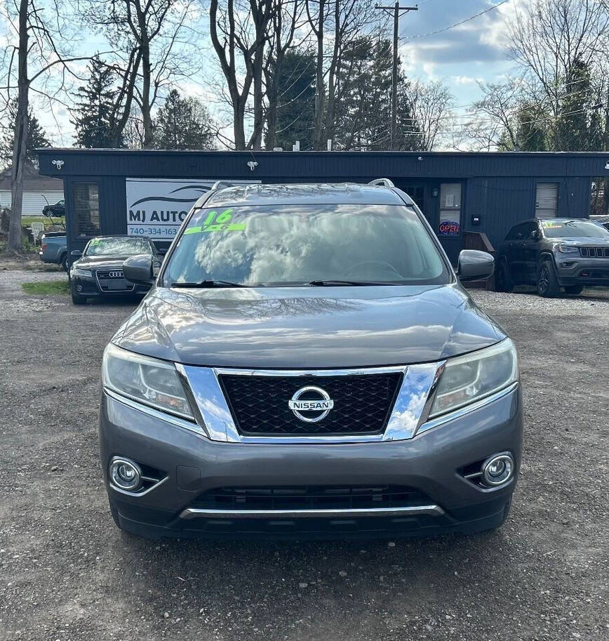 2016 NISSAN Pathfinder