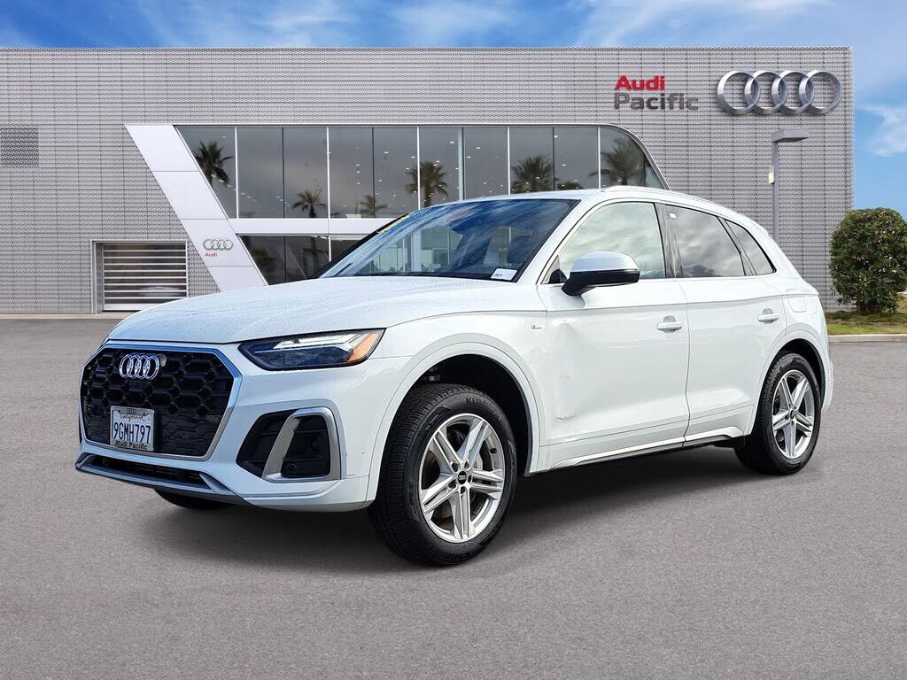 2023 AUDI Q5 e