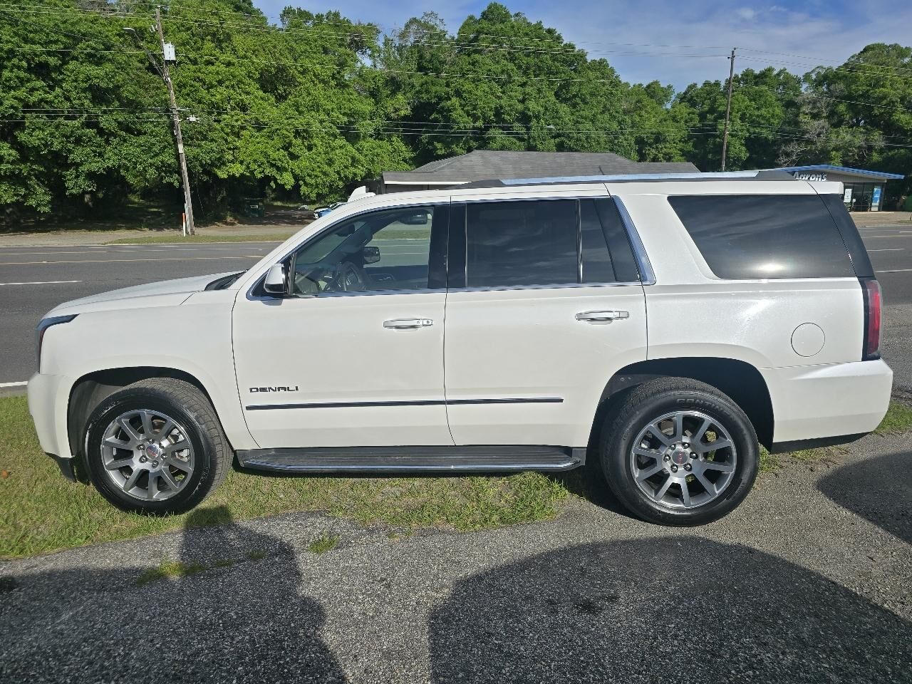 2017 GMC Yukon