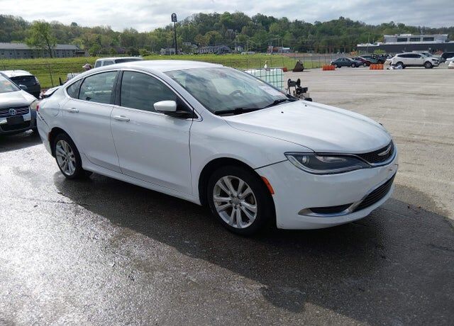 2015 CHRYSLER 200