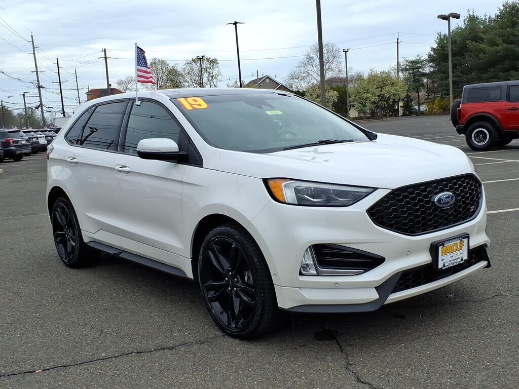 2019 FORD Edge