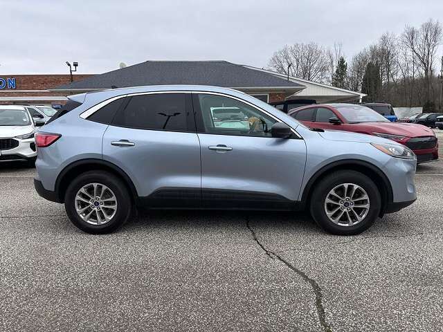 2022 FORD Escape