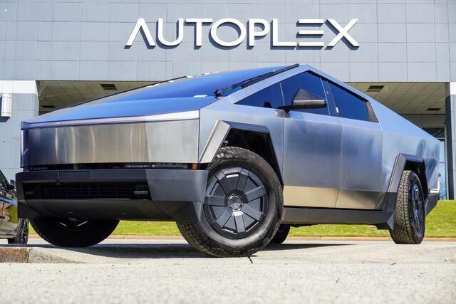 2024 TESLA Cybertruck
