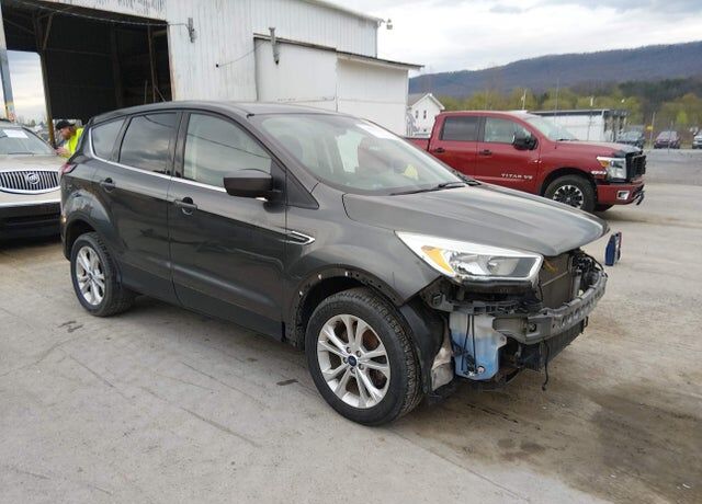 2017 FORD Escape