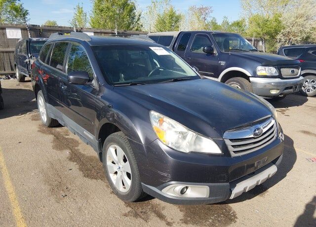 2012 SUBARU Outback