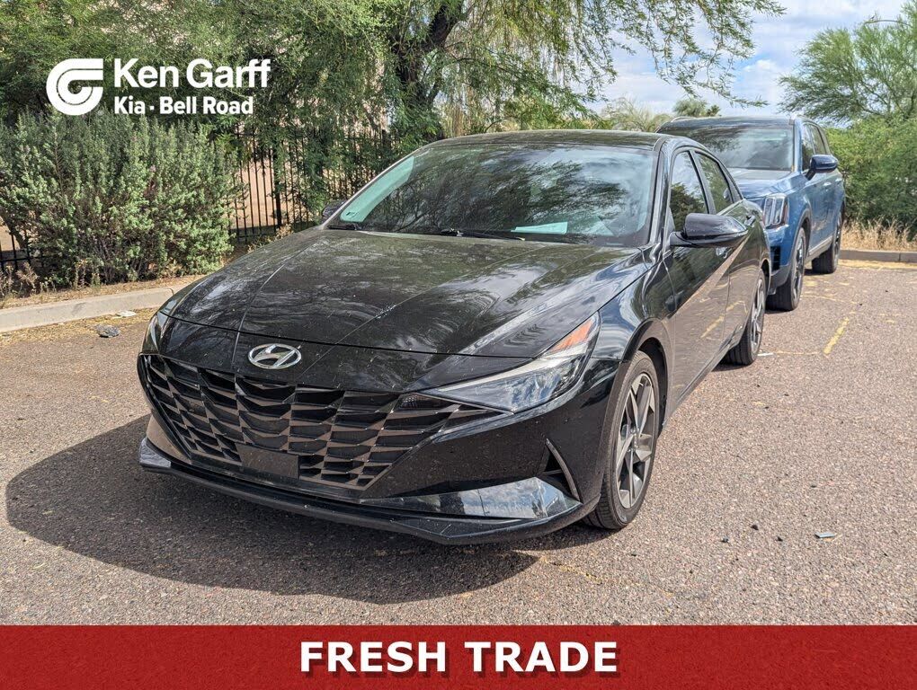 2023 HYUNDAI Elantra