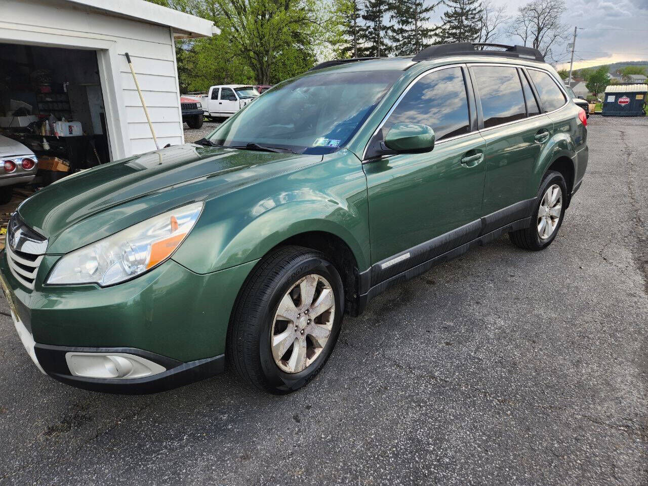 2011 SUBARU Outback