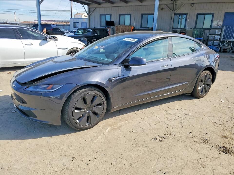 2024 TESLA Model 3