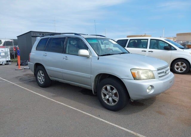 2005 TOYOTA Highlander