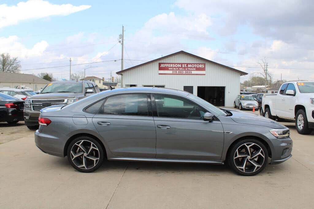 2021 VOLKSWAGEN Passat