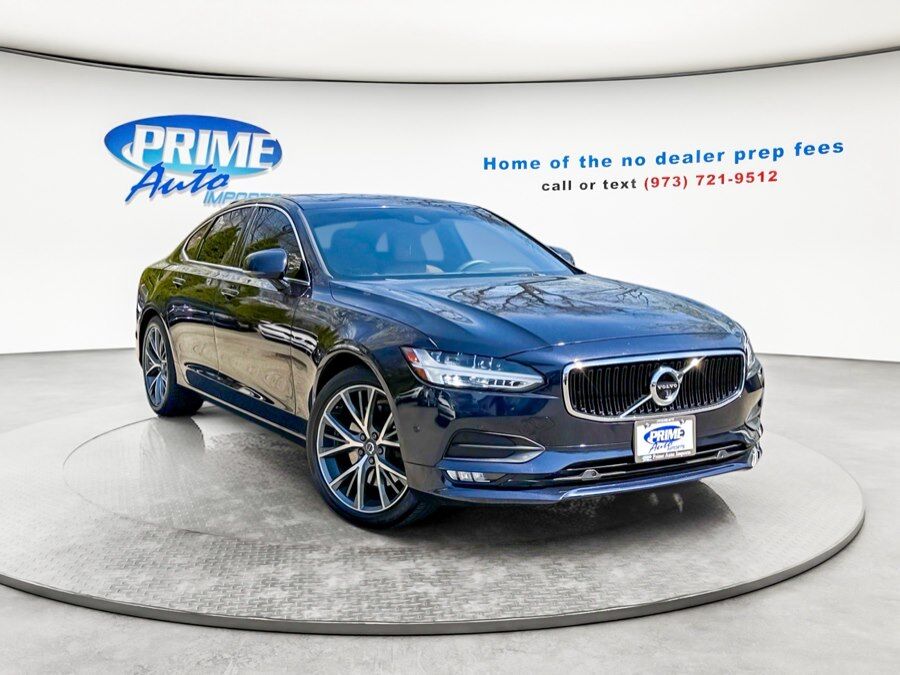 2017 VOLVO S90