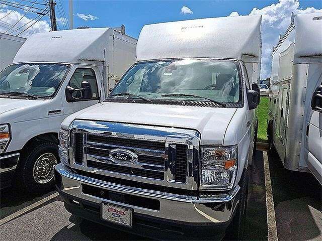 2023 FORD E-350