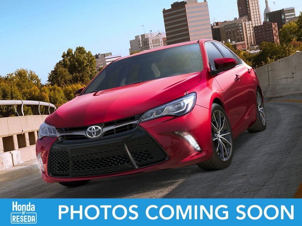 2016 TOYOTA Camry
