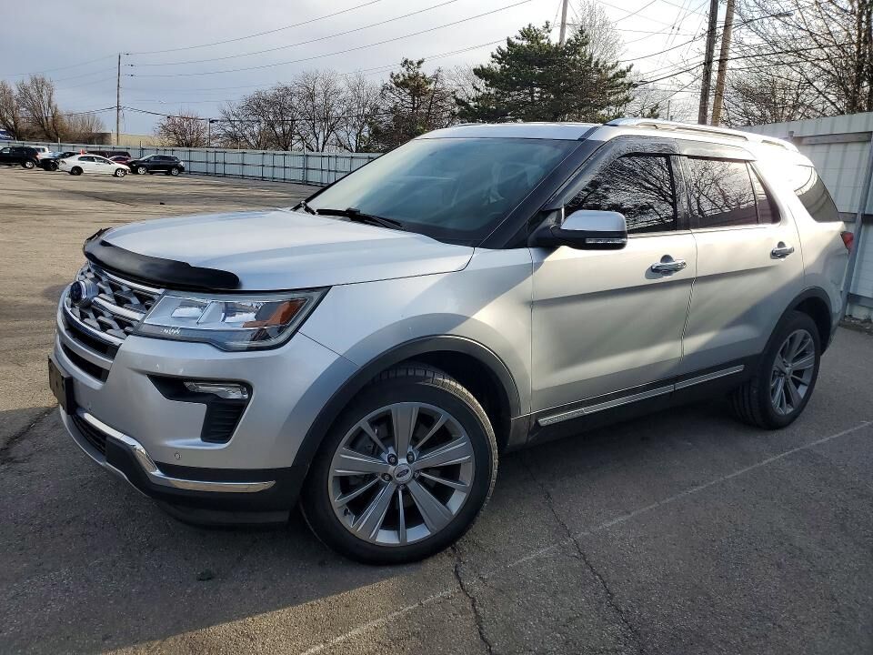 2018 FORD Explorer