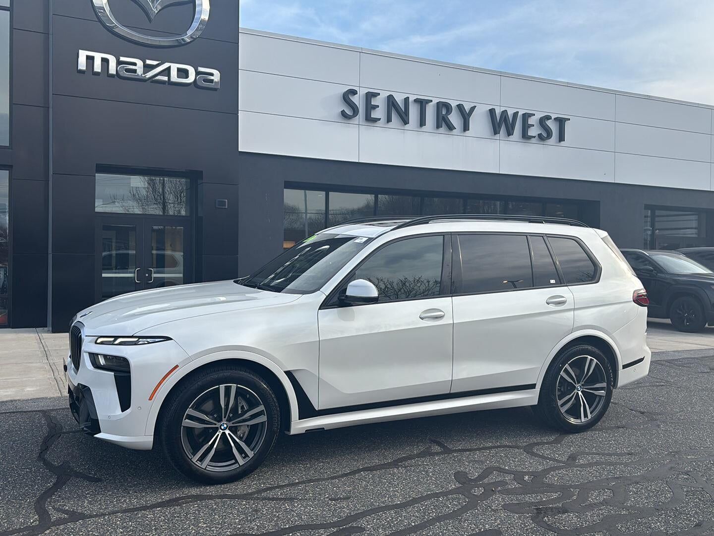 2023 BMW X7