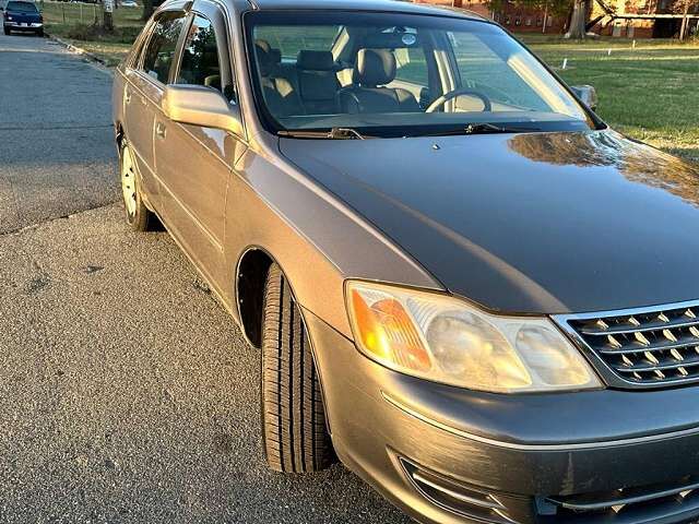 2003 TOYOTA Avalon