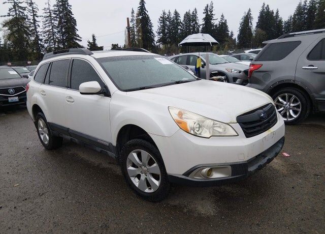 2011 SUBARU Outback