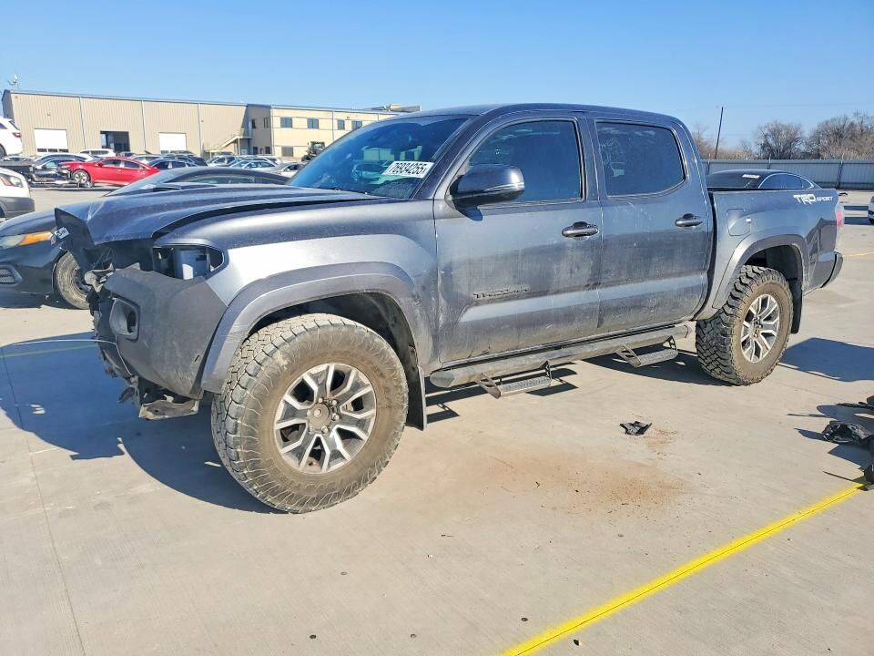 2022 TOYOTA Tacoma