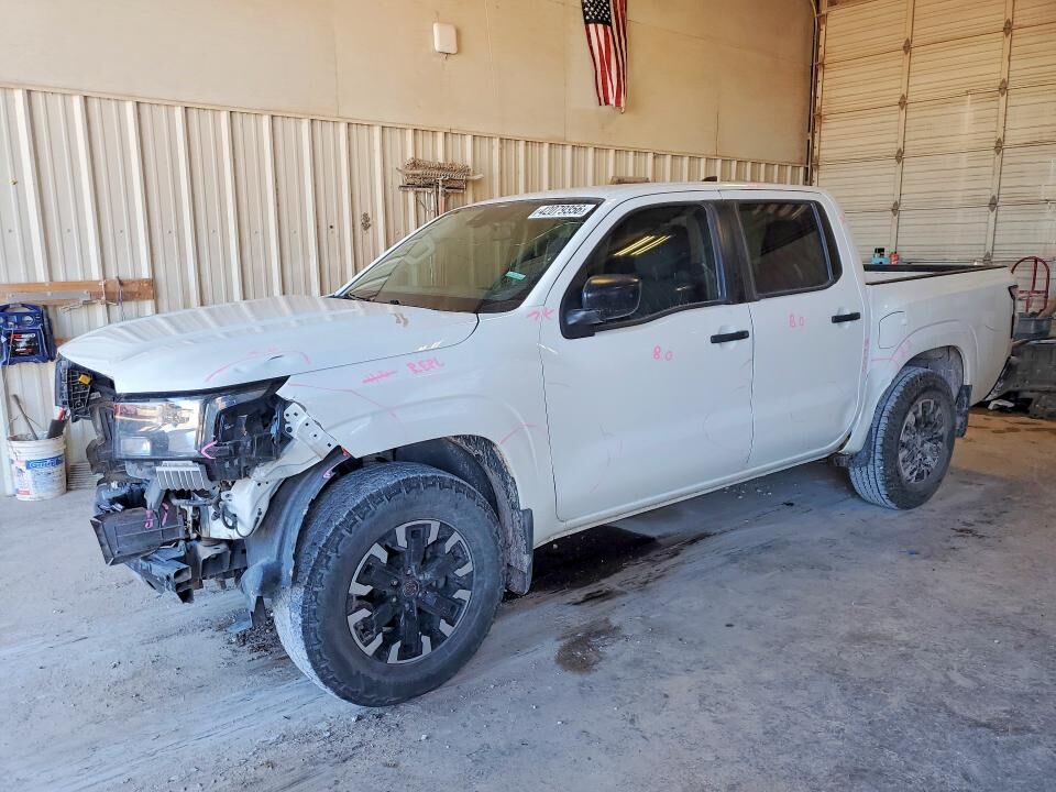 2022 NISSAN Frontier