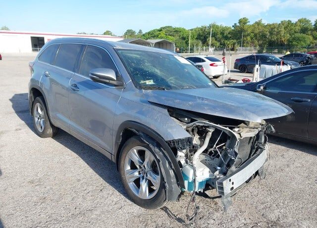 2016 TOYOTA Highlander