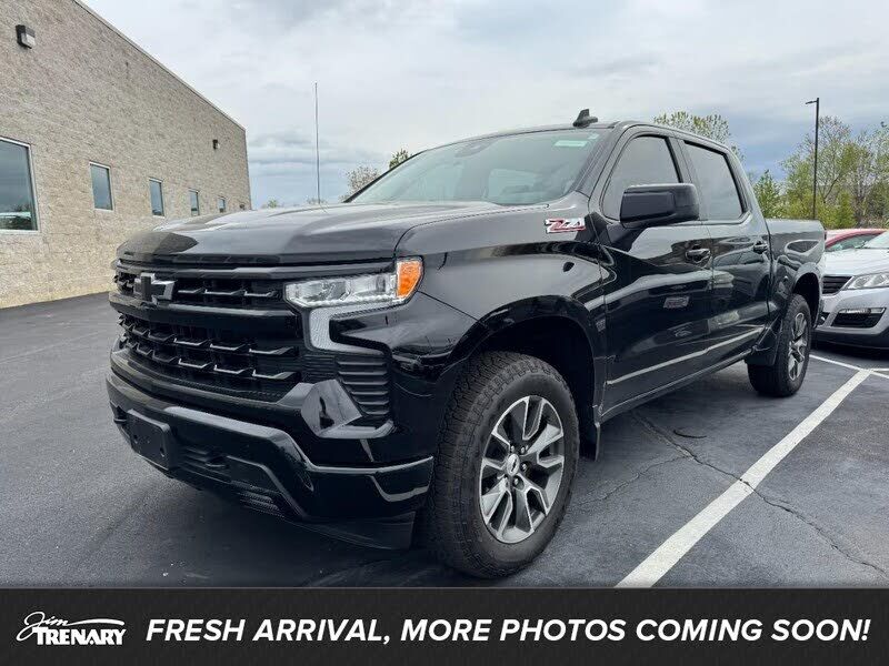 2025 CHEVROLET Silverado