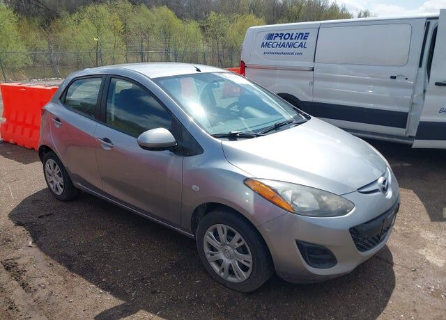 2011 MAZDA Mazda2