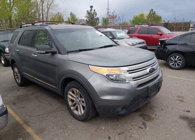 2014 FORD Explorer