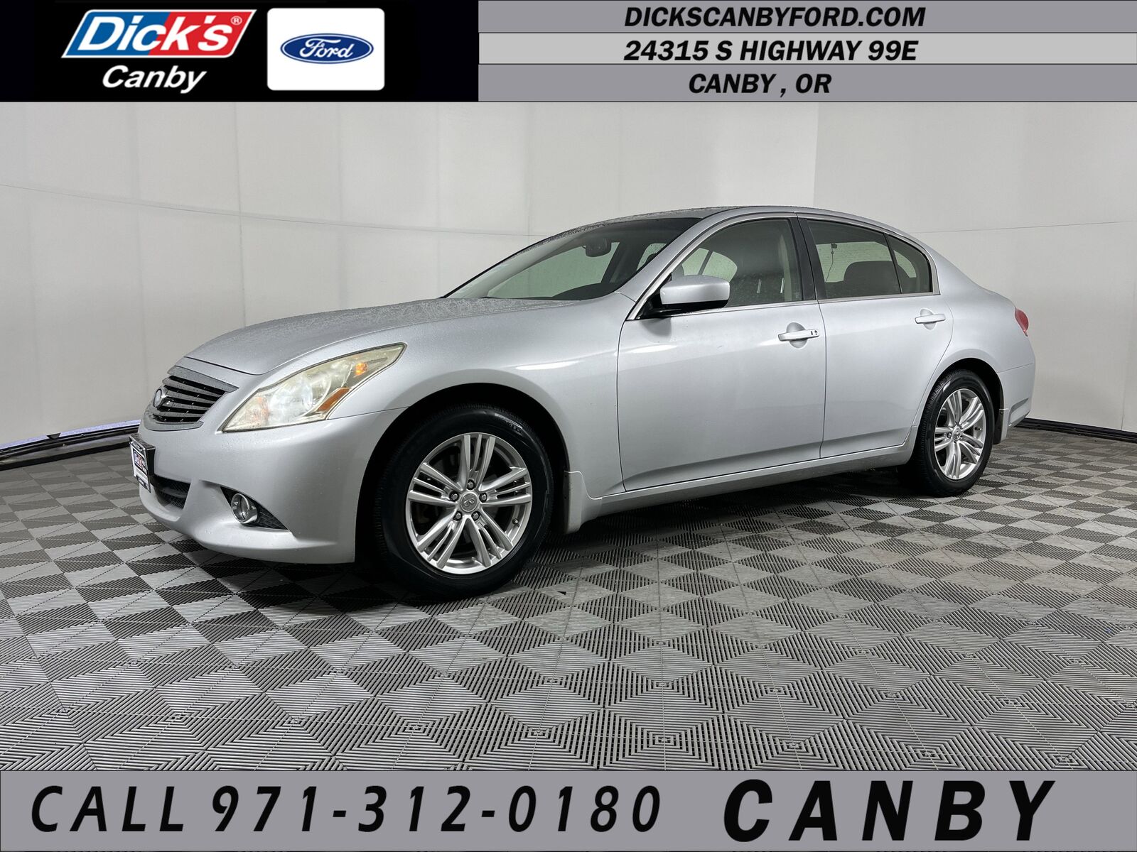 2013 INFINITI G37