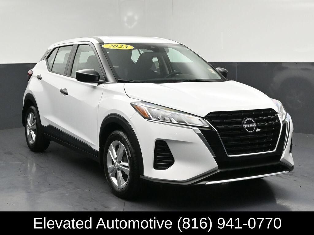 2023 NISSAN Kicks