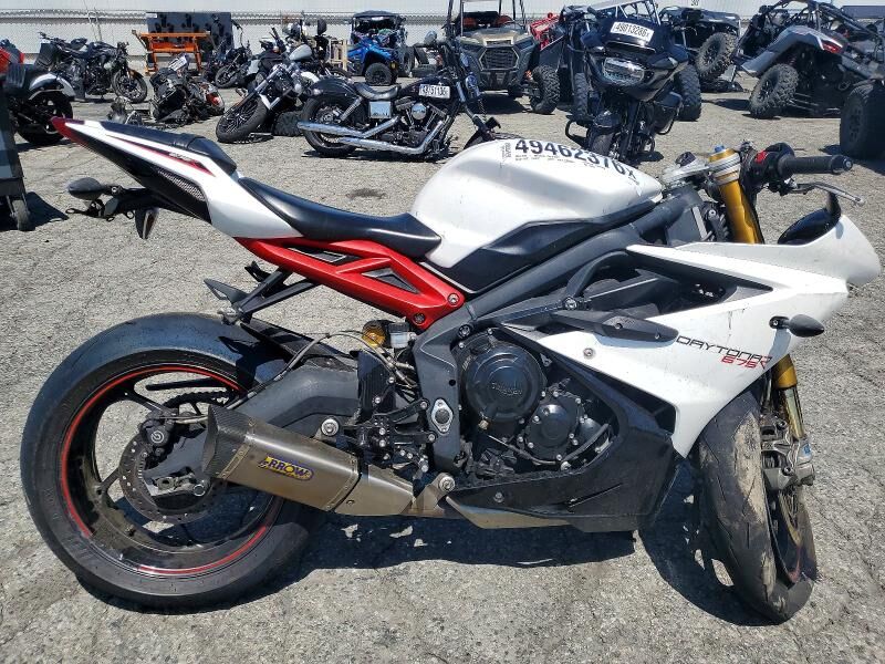 2017 TRIUMPH Daytona