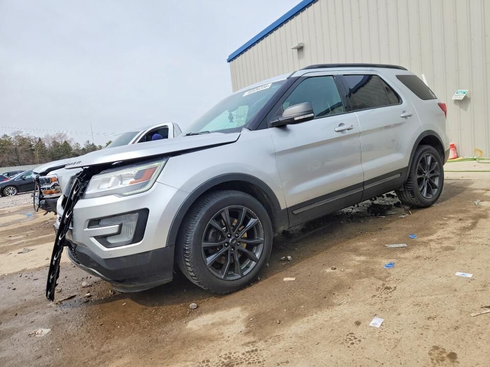 2017 FORD Explorer
