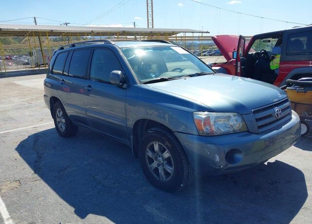 2004 TOYOTA Highlander