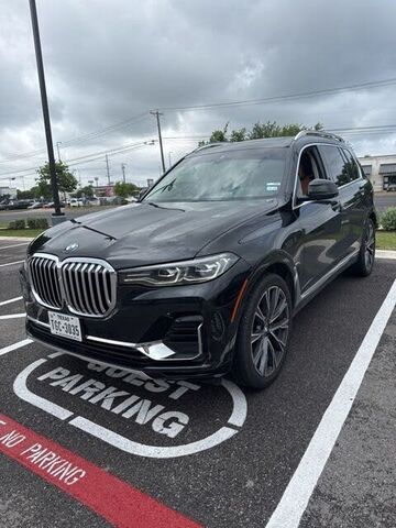 2021 BMW X7