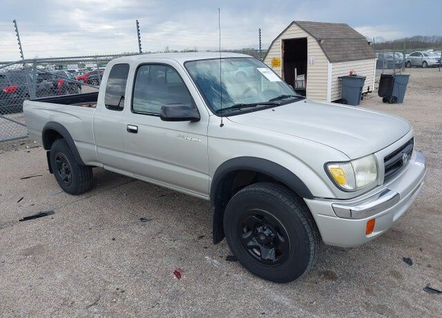 2000 TOYOTA Tacoma