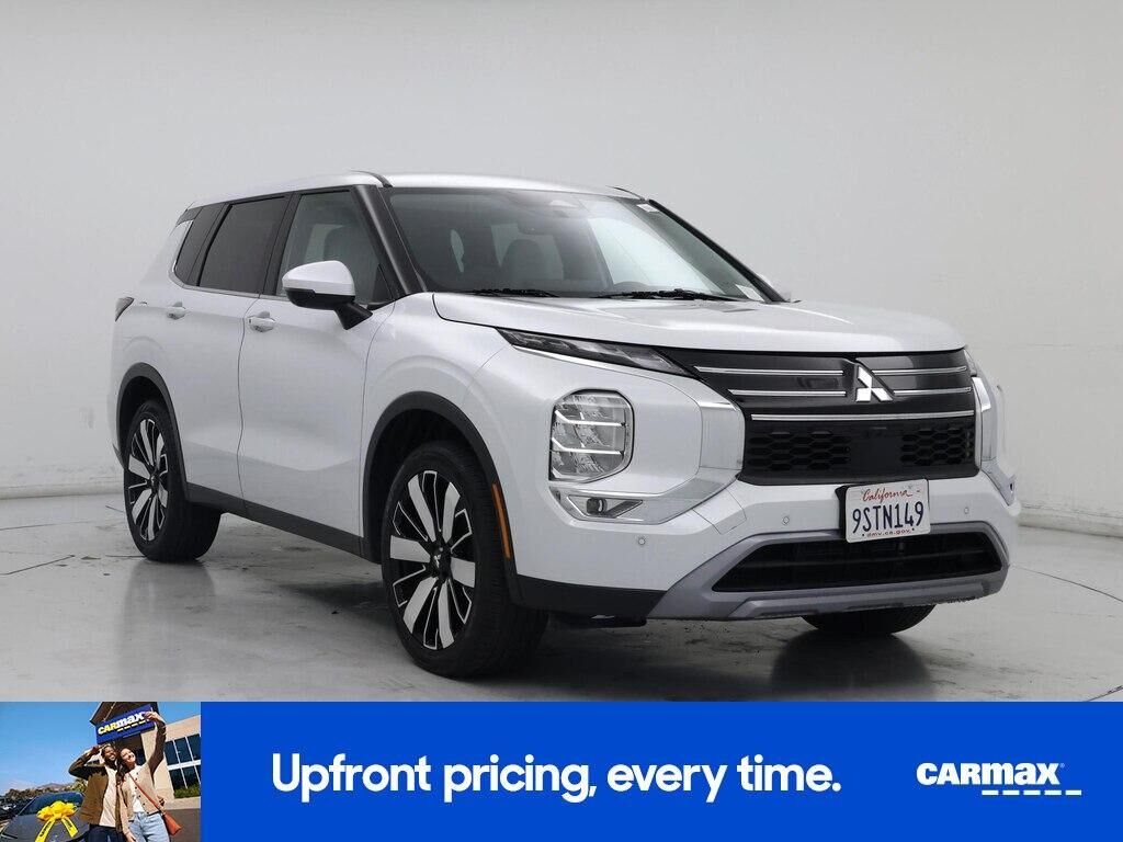2025 MITSUBISHI Outlander