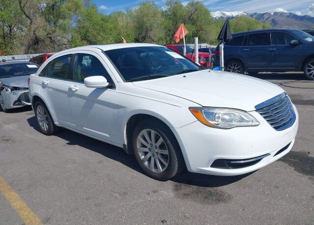 2012 CHRYSLER 200
