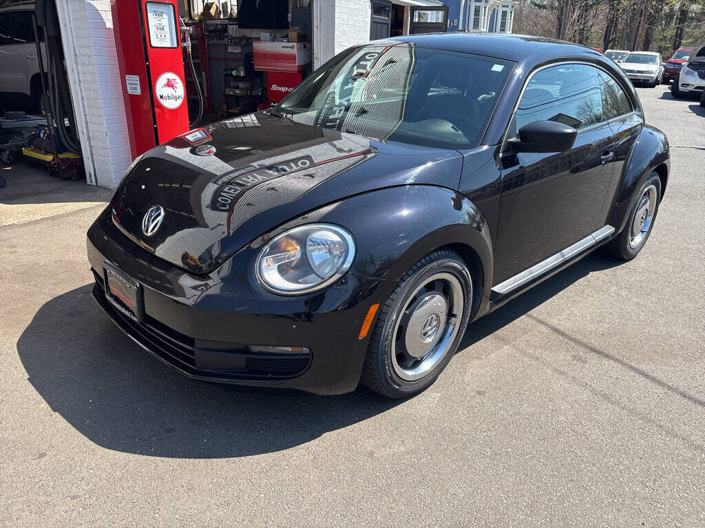 2016 VOLKSWAGEN Beetle