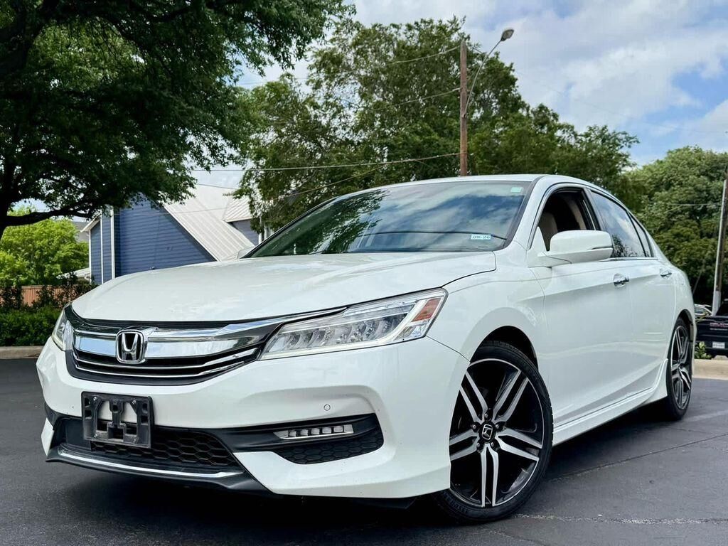 2017 HONDA Accord