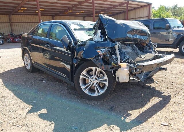 2015 FORD Taurus