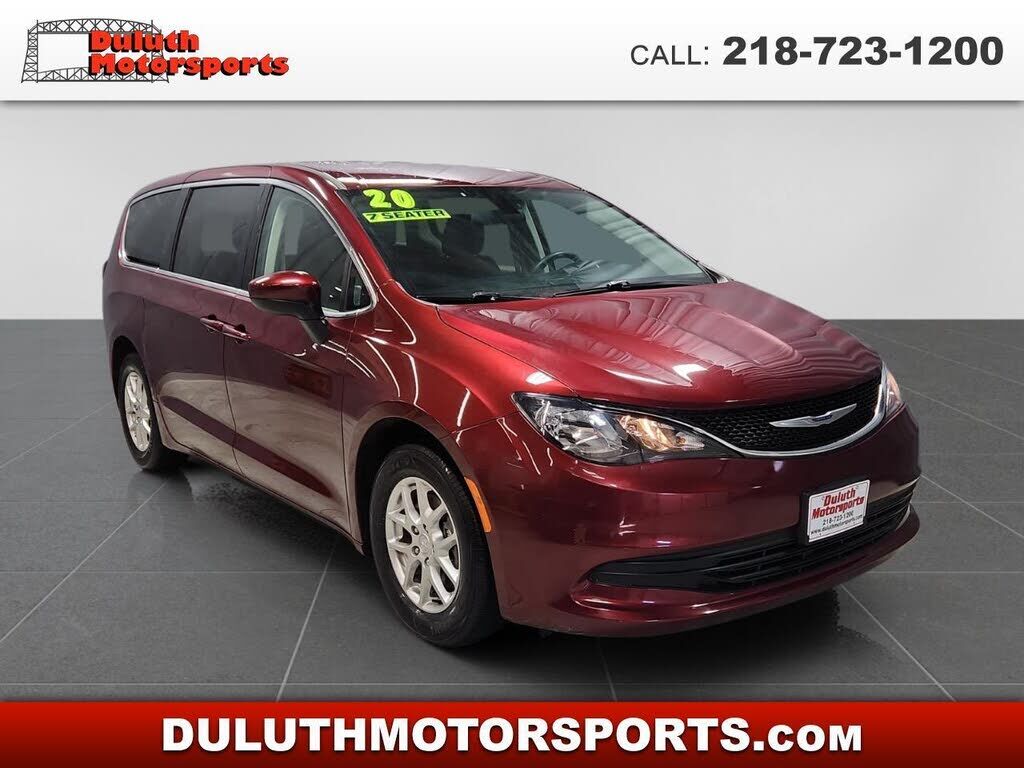 2020 CHRYSLER Voyager
