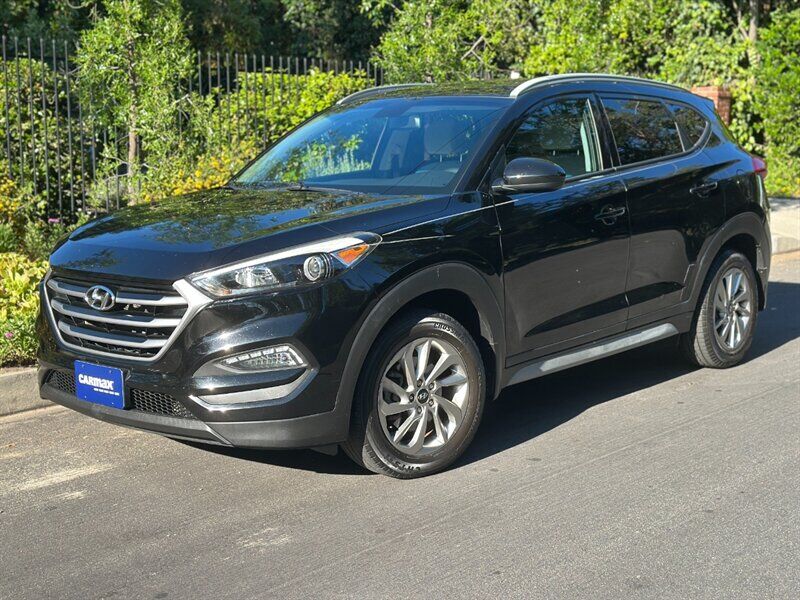 2017 HYUNDAI Tucson