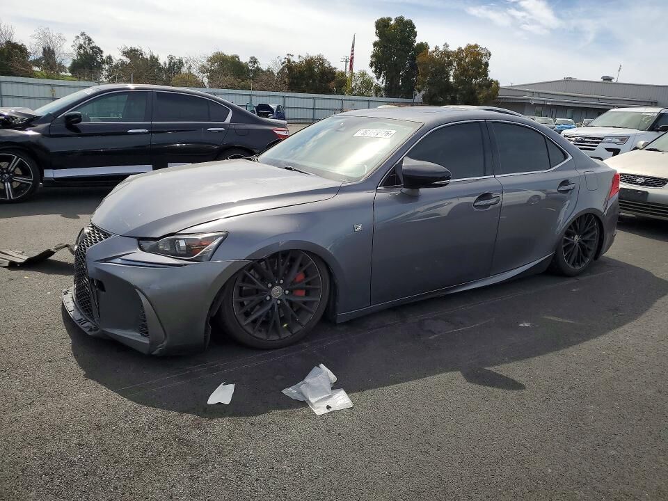 2018 LEXUS IS