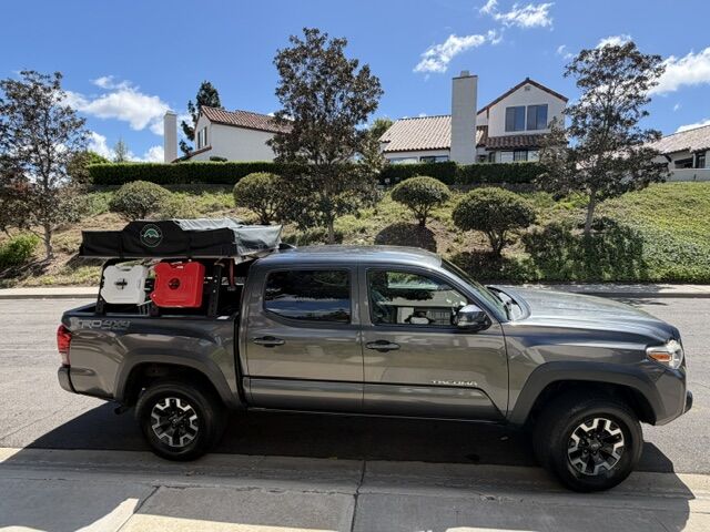 2019 TOYOTA Tacoma