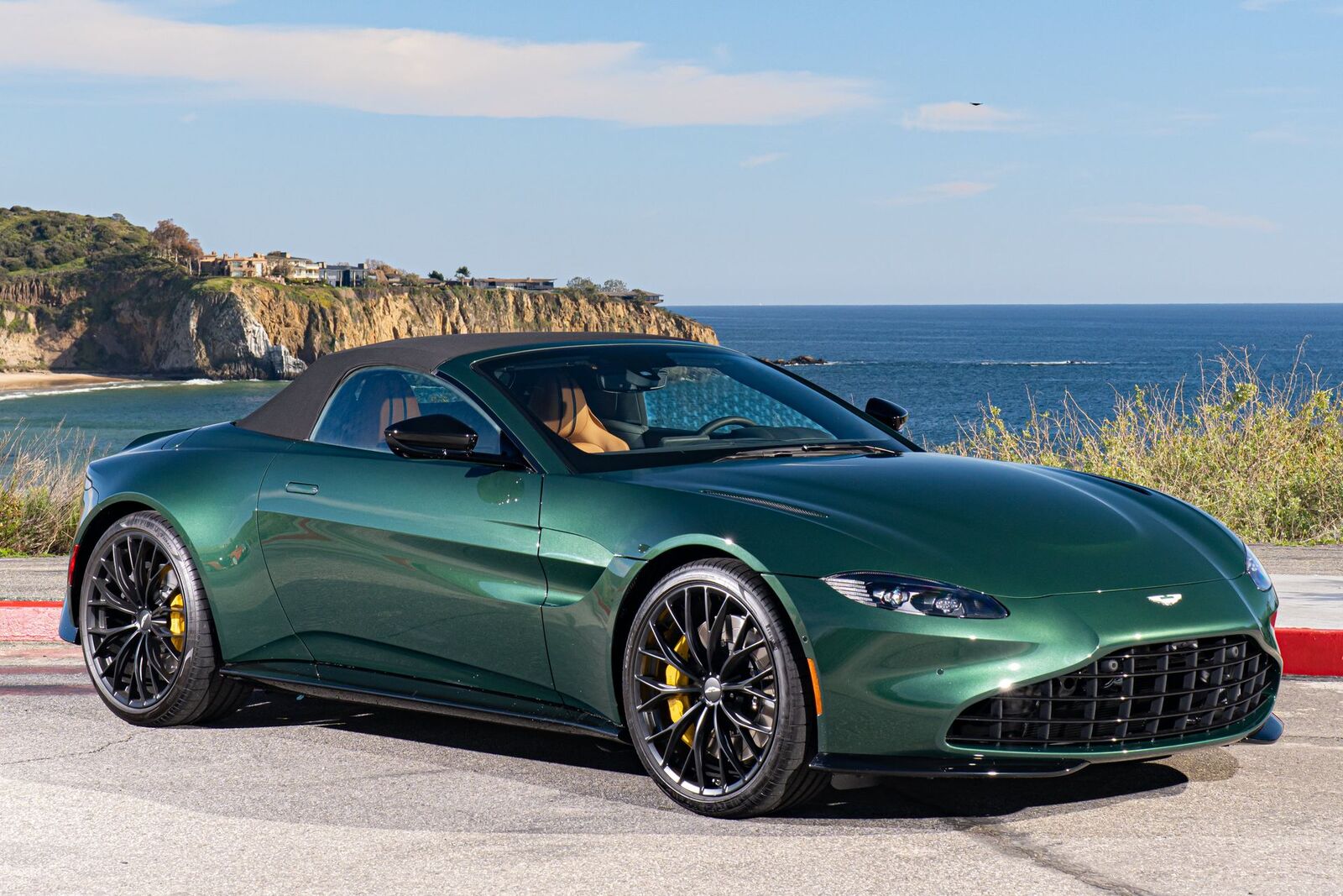 2023 ASTON MARTIN Vantage